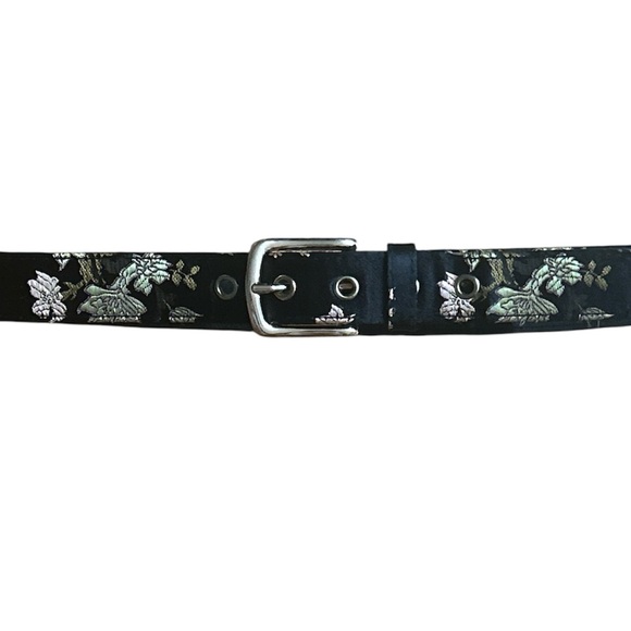Black Embroidered Floral Glossy Manmade Belt Size Small/Medium - Picture 4 of 9